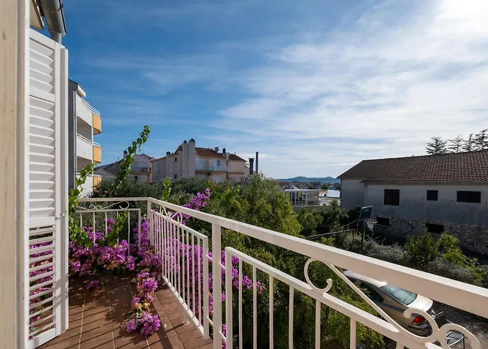 Apartments By The Sea Sukosan, Zadar - 5863