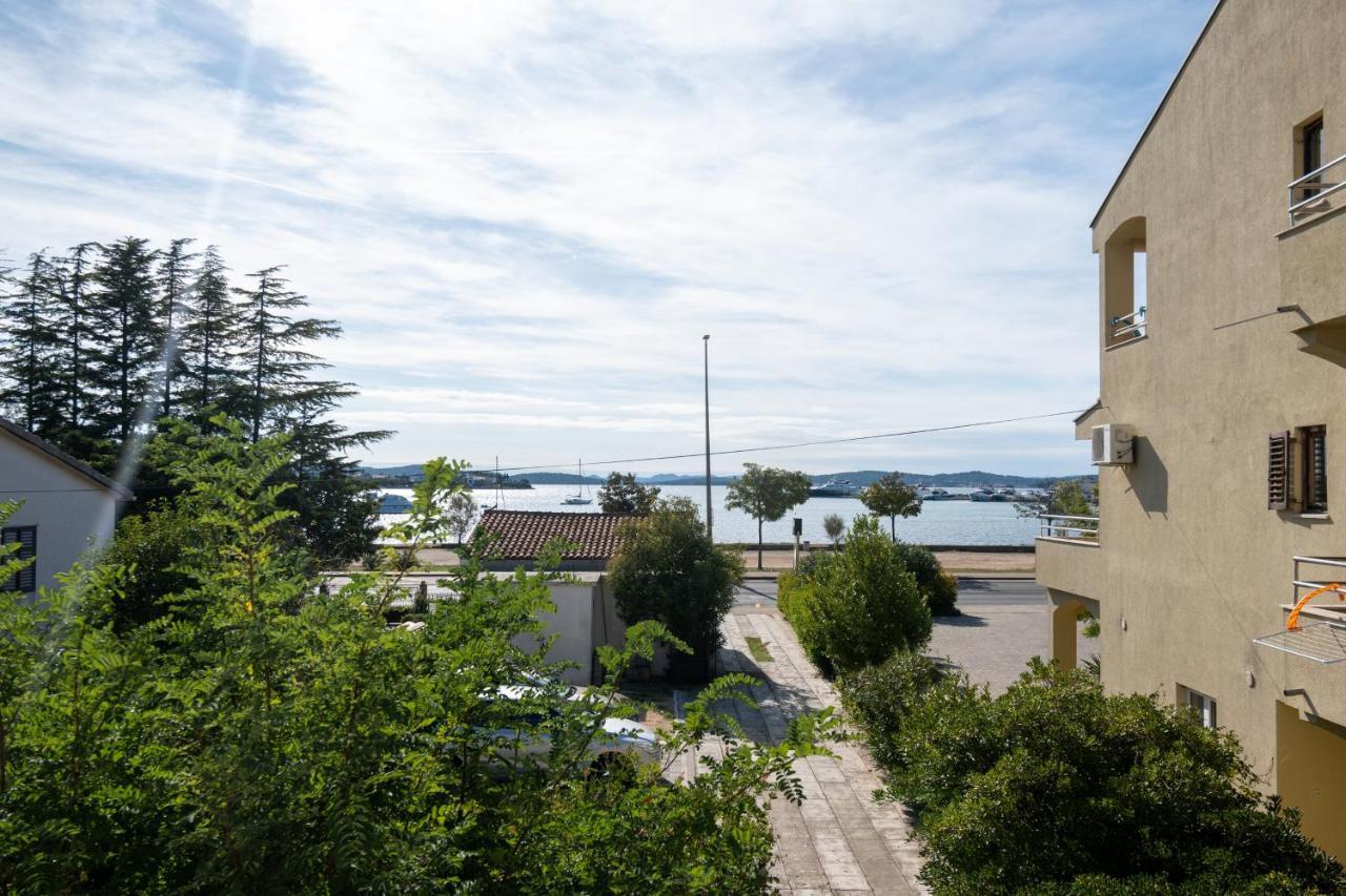 Apartment Apartments By The Sea Sukosan, Zadar - 5863