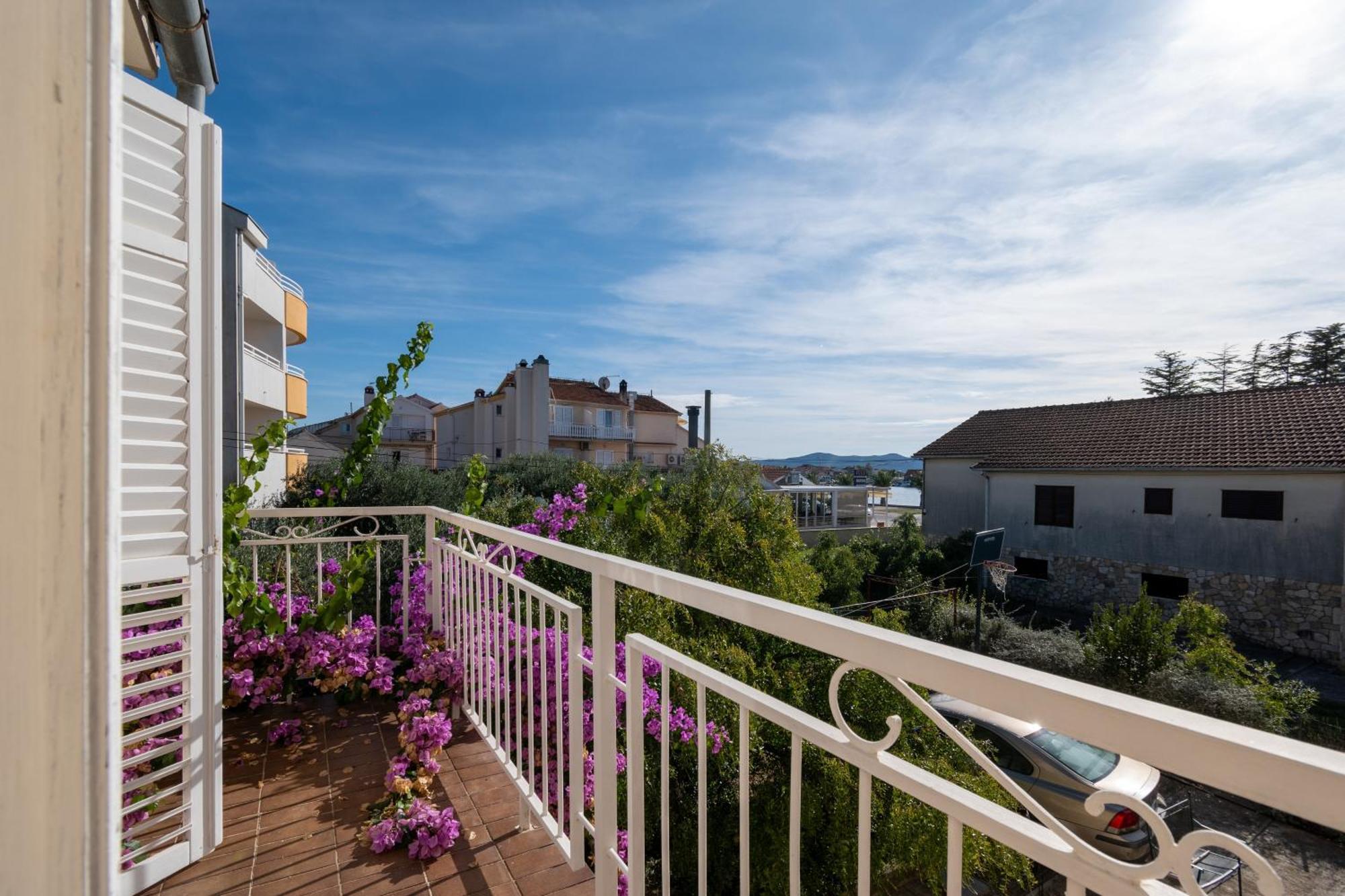 Apartments By The Sea Sukosan, Zadar - 5863